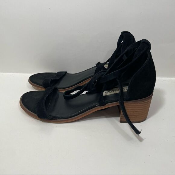 Steve Madden Black Strappy Stacked Heel Sandals - Picture 4 of 8